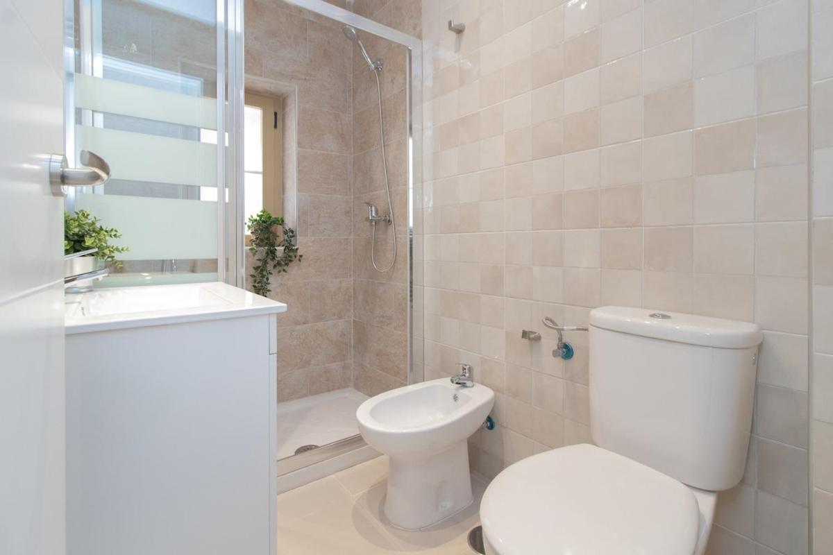 C93 - Trendy Two Bedrooms In Ollerias Malaga Ngoại thất bức ảnh