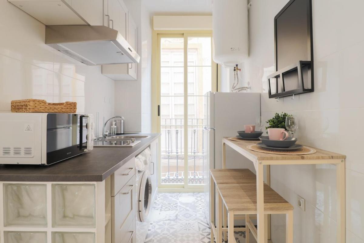 C93 - Trendy Two Bedrooms In Ollerias Malaga Ngoại thất bức ảnh